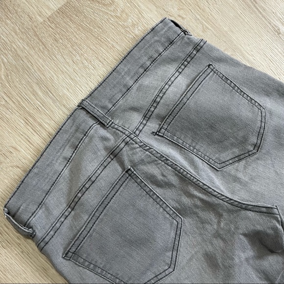 H&M GREY SKINNY JEANS - Picture 3 of 7
